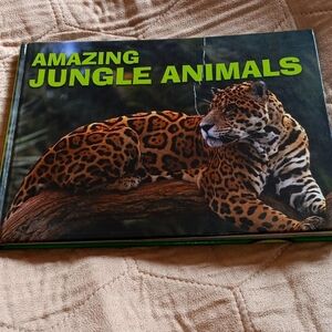 Amazing jungle animals book